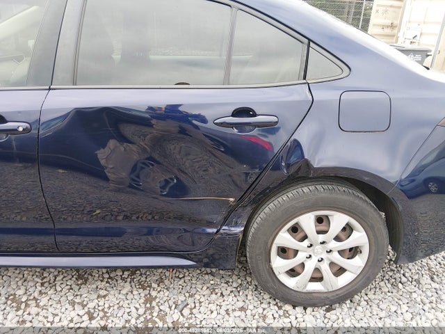 45281642 :رقم المزاد ، JTDEPRAE3LJ062233 vin ، 2020 Toyota Corolla Le مزاد بيع
