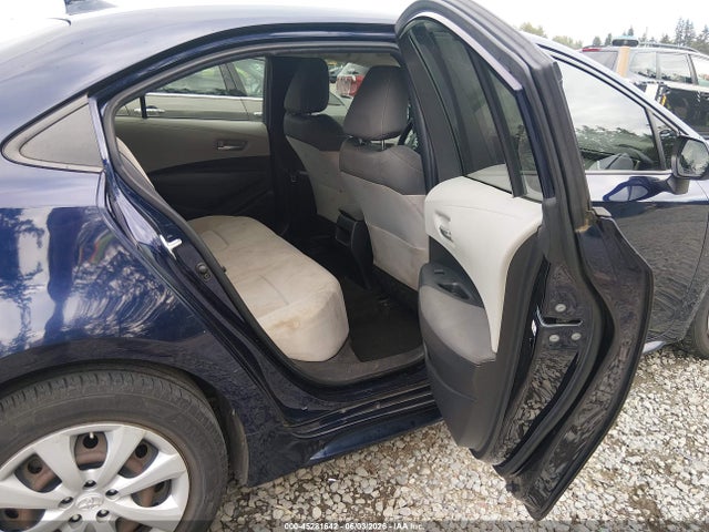 45281642 :رقم المزاد ، JTDEPRAE3LJ062233 vin ، 2020 Toyota Corolla Le مزاد بيع