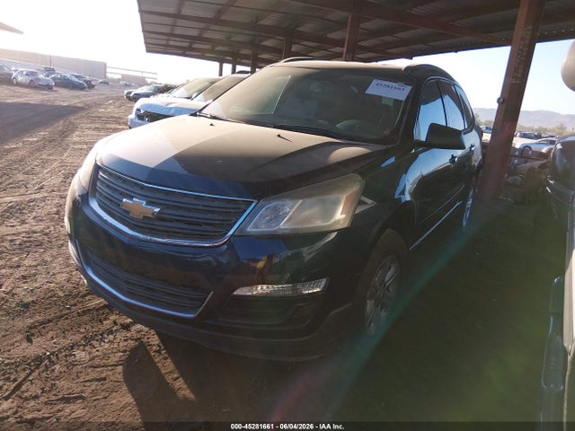 Chevrolet Traverse Ls 2017 1GNKRFED8HJ156944 Image 2