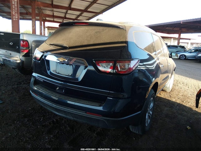 Chevrolet Traverse Ls 2017 1GNKRFED8HJ156944 Image 4