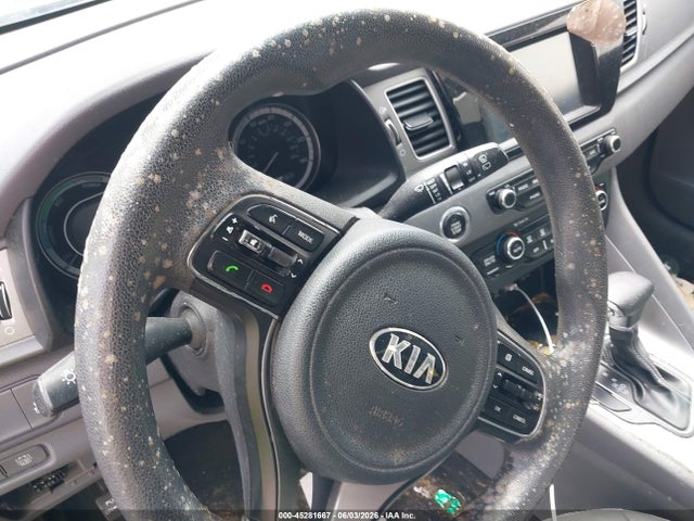 KNDCB3LC5H5072065 KIA NIRO LX