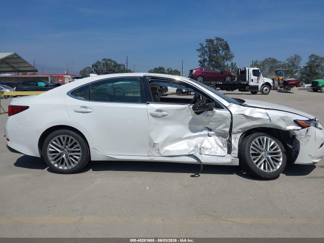 Lexus ES 350 2016 JTHBK1GG7G2233995 Image 13