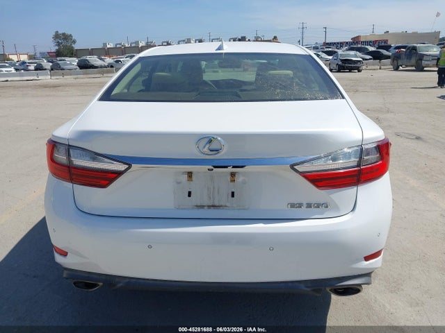 Lexus ES 350 2016 JTHBK1GG7G2233995 Image 16
