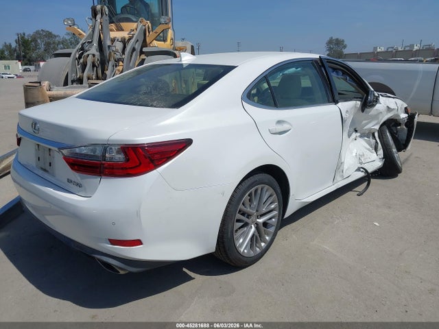 Lexus ES 350 2016 JTHBK1GG7G2233995 Image 4