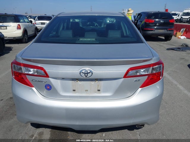 4T1BF1FK3EU823653 Toyota CAMRY SE