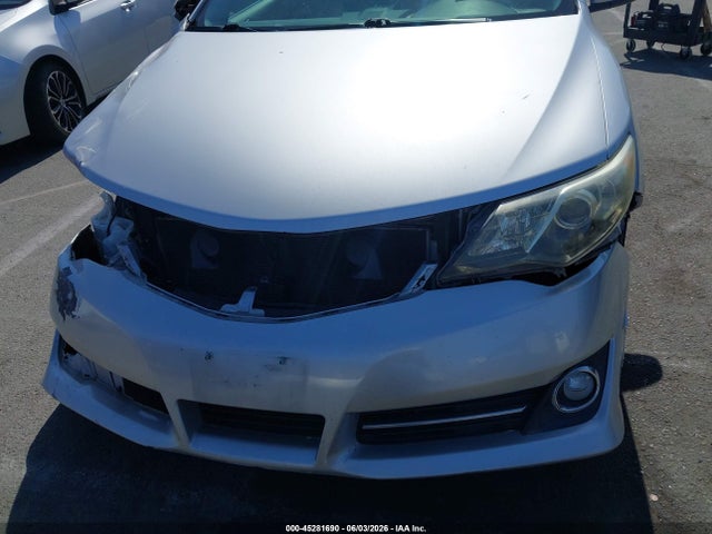 4T1BF1FK3EU823653 Toyota CAMRY SE