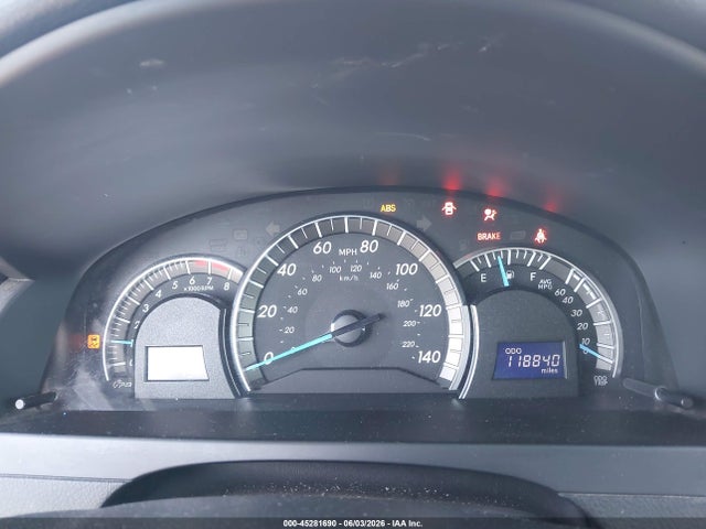 4T1BF1FK3EU823653 Toyota CAMRY SE