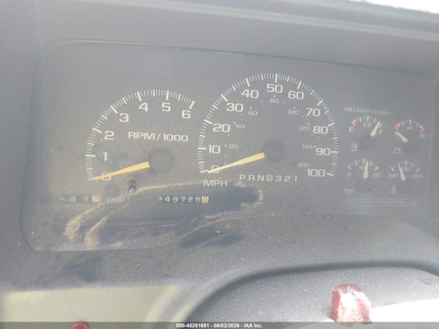 Aukcja sprzedaży 1998 Chevrolet C2500 Fleetside, vin: 1GCGC29R2WE134877, numer aukcji: 45281691
