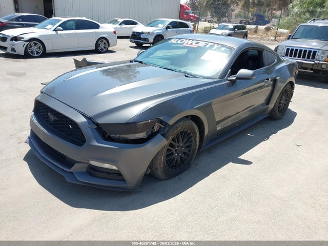 Ford Mustang V6 2017 1FA6P8AM6H5272675 Image 2