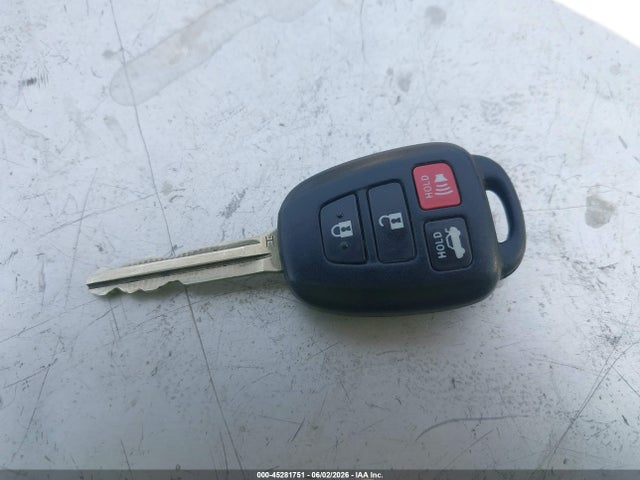 Продажа на аукционе авто 2017 Toyota Corolla Le, vin: 5YFBURHE3HP713686, номер лота: 45281751