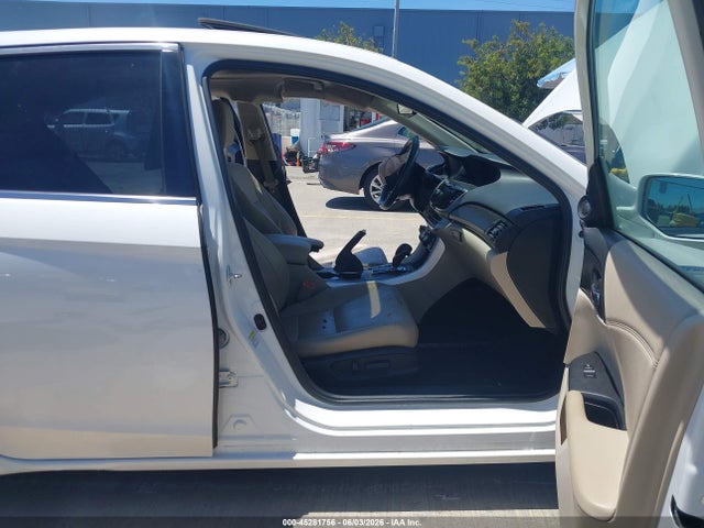 1HGCR6F77FA013925 Honda Accord Hybrid Touring