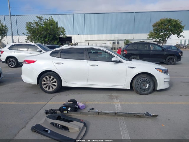 KIA Optima Lx 2018 5XXGT4L37JG268840 Image 14