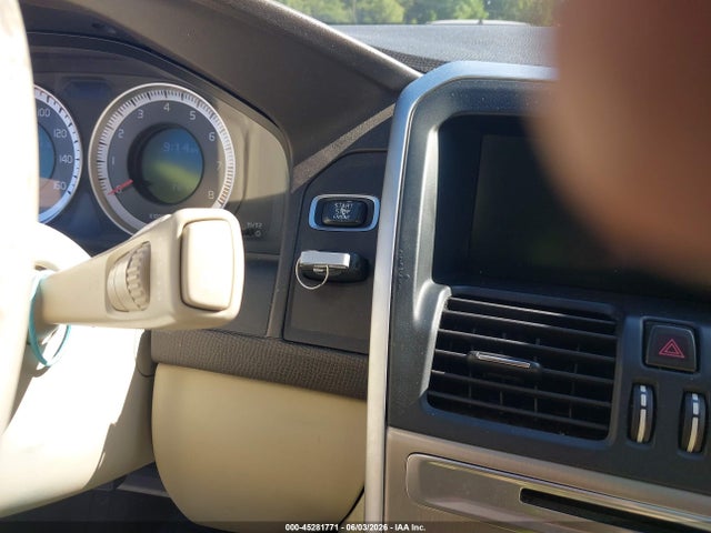 45281771 :رقم المزاد ، YV4940DZ1B2181344 vin ، 2011 Volvo Xc60 3.2 مزاد بيع