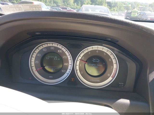 45281771 :رقم المزاد ، YV4940DZ1B2181344 vin ، 2011 Volvo Xc60 3.2 مزاد بيع