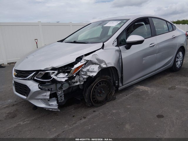 Aukcja sprzedaży 2017 Chevrolet Cruze Ls Auto, vin: 1G1BC5SM9H7230872, numer aukcji: 45281775