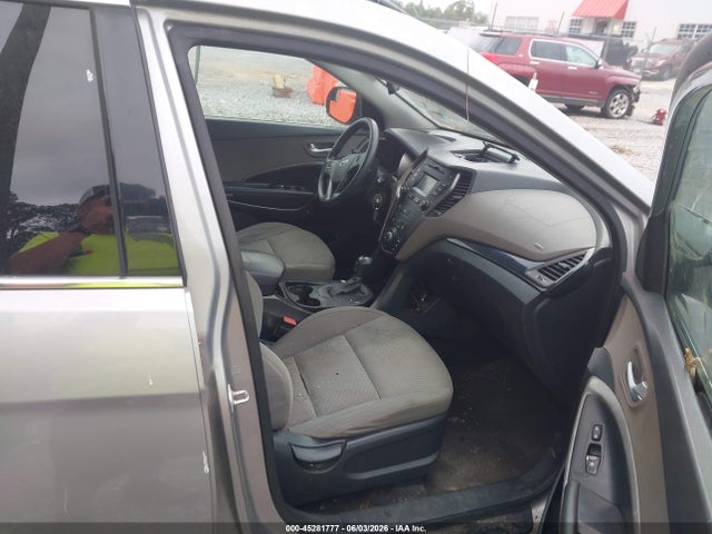 Продажа на аукционе авто 2016 Hyundai Santa Fe Se, vin: KM8SM4HF3GU161390, номер лота: 45281777