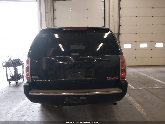 Aukcja sprzedaży 2010 Gmc Yukon Xl 1500 Denali, vin: 1GKUKMEF2AR275063, numer aukcji: 45281808
