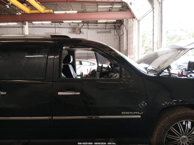 Aukcja sprzedaży 2010 Gmc Yukon Xl 1500 Denali, vin: 1GKUKMEF2AR275063, numer aukcji: 45281808