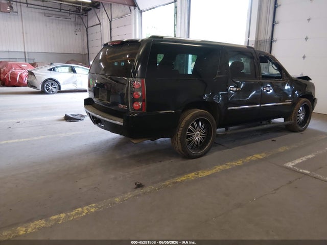 Aukcja sprzedaży 2010 Gmc Yukon Xl 1500 Denali, vin: 1GKUKMEF2AR275063, numer aukcji: 45281808
