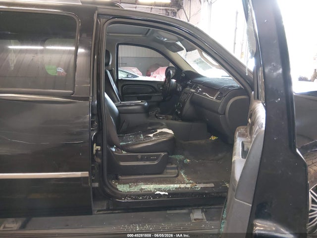 Aukcja sprzedaży 2010 Gmc Yukon Xl 1500 Denali, vin: 1GKUKMEF2AR275063, numer aukcji: 45281808
