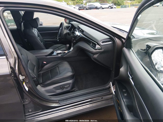 Продаж на аукціоні авто 2018 Toyota Camry Xle, vin: 4T1B11HK4JU136171, номер лоту: 45281815