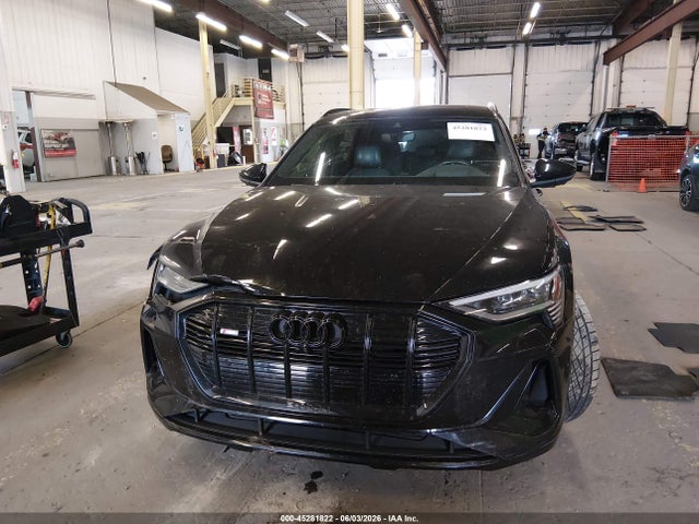 Продажа на аукционе авто 2023 Audi E-tron Premiumwe, vin: WA1VABGE8PB001101, номер лота: 45281822