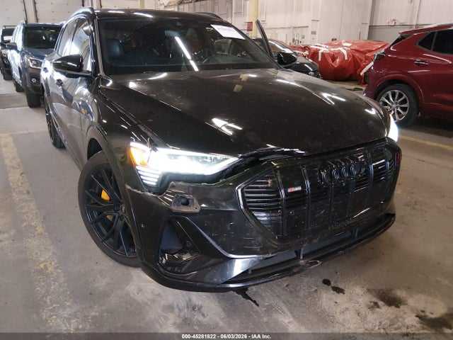 Продажа на аукционе авто 2023 Audi E-tron Premiumwe, vin: WA1VABGE8PB001101, номер лота: 45281822