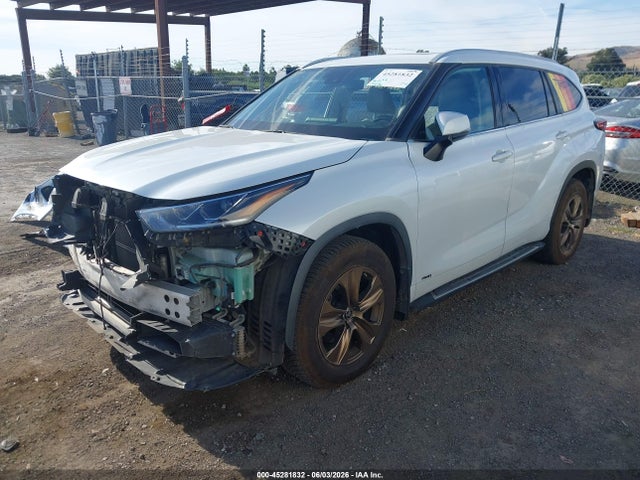 Продажа на аукционе авто 2022 Toyota Highlander Hybrid Xle Bronze Edition, vin: 5TDABRCH1NS554009, номер лота: 45281832