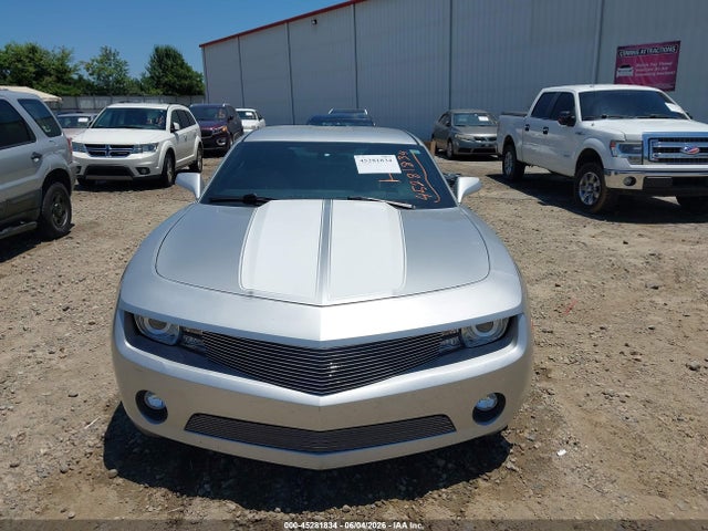 45281834 :رقم المزاد ، 2G1FB1E38D9113261 vin ، 2013 Chevrolet Camaro 1lt مزاد بيع