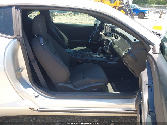 45281834 :رقم المزاد ، 2G1FB1E38D9113261 vin ، 2013 Chevrolet Camaro 1lt مزاد بيع
