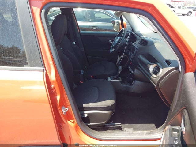 45281845 :رقم المزاد ، ZACCJABT9GPC60375 vin ، 2016 Jeep Renegade Latitude مزاد بيع