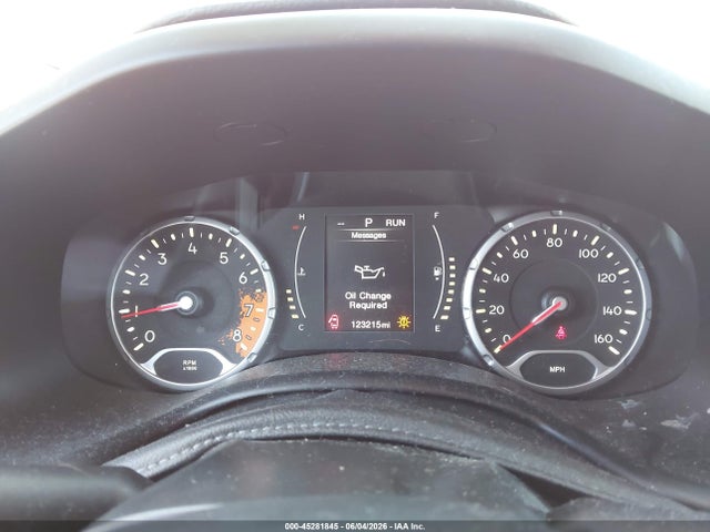 45281845 :رقم المزاد ، ZACCJABT9GPC60375 vin ، 2016 Jeep Renegade Latitude مزاد بيع