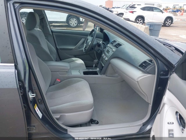 Aukcja sprzedaży 2011 Toyota Camry Le, vin: 4T1BF3EK2BU688108, numer aukcji: 45281847