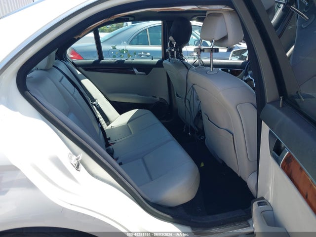 2012 Mercedes-benz C 250 Sport მანქანა იყიდება აუქციონზე, vin: WDDGF4HB1CR200806, აუქციონის ნომერი: 45281851