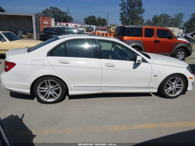 45281864 :رقم المزاد ، WDDGF4HB8CR236265 vin ، 2012 Mercedes-benz C 250 Luxury/sport مزاد بيع