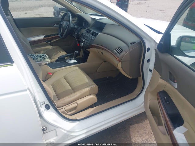 45281868 :رقم المزاد ، 1HGCP26839A117744 vin ، 2009 Honda Accord 2.4 Ex-l مزاد بيع