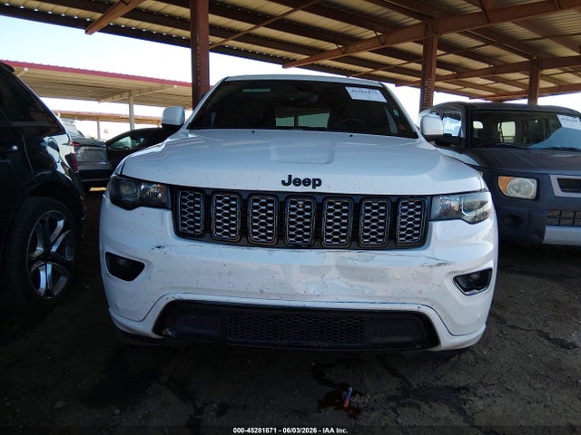 1C4RJEAG3JC460587 Jeep Grand Cherokee Altitude 4x2