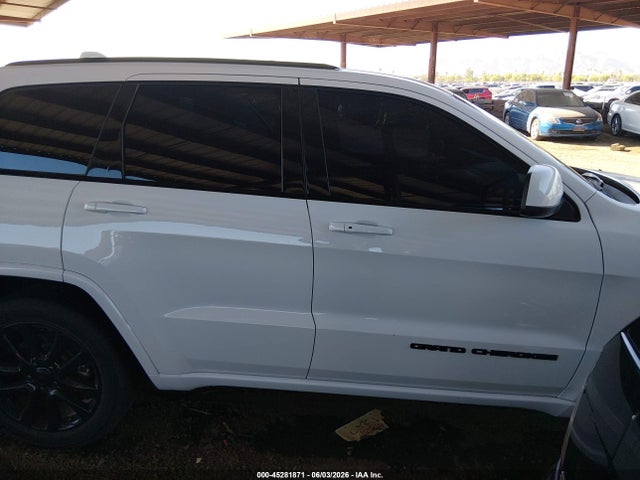 1C4RJEAG3JC460587 Jeep Grand Cherokee Altitude 4x2