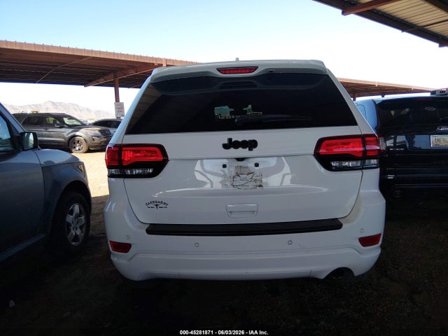 1C4RJEAG3JC460587 Jeep Grand Cherokee Altitude 4x2
