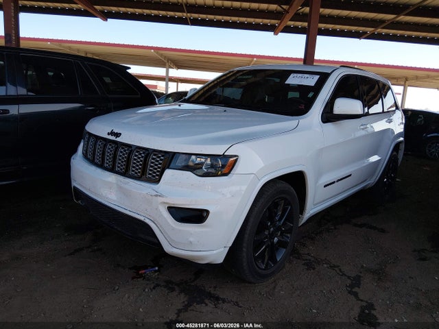 1C4RJEAG3JC460587 Jeep Grand Cherokee Altitude 4x2