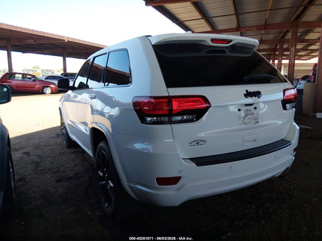 1C4RJEAG3JC460587 Jeep Grand Cherokee Altitude 4x2
