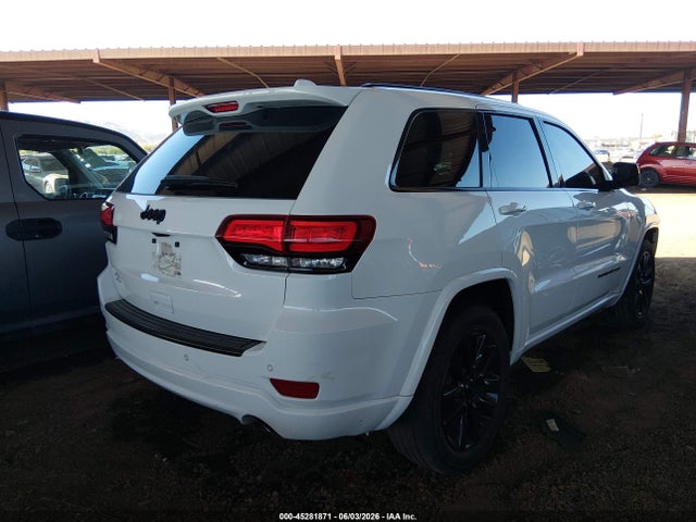 1C4RJEAG3JC460587 Jeep Grand Cherokee Altitude 4x2