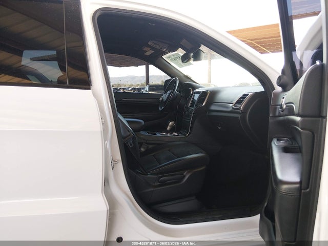 1C4RJEAG3JC460587 Jeep Grand Cherokee Altitude 4x2