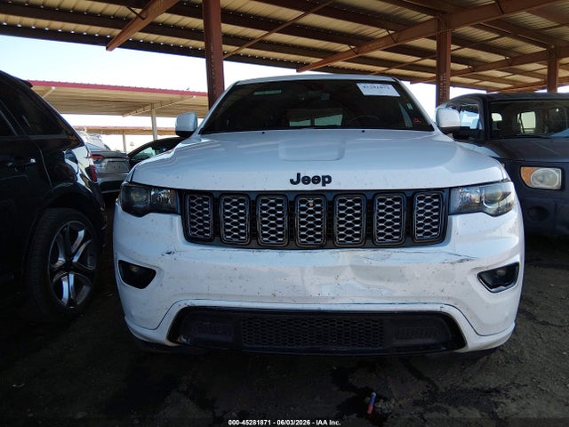 1C4RJEAG3JC460587 Jeep Grand Cherokee Altitude 4x2