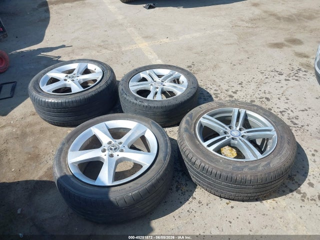 W1K5J5BB8NN310542 Mercedes-Benz Amg Cla 35 4matic