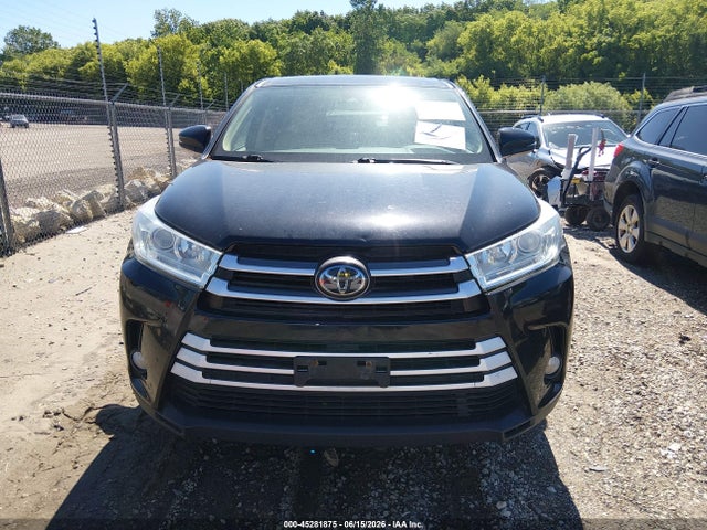 Aukcja sprzedaży 2018 Toyota Highlander Le Plus, vin: 5TDBZRFH8JS493103, numer aukcji: 45281875