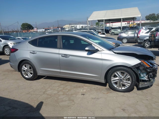 2020 Hyundai Elantra Sel მანქანა იყიდება აუქციონზე, vin: 5NPD84LF2LH571790, აუქციონის ნომერი: 45281919
