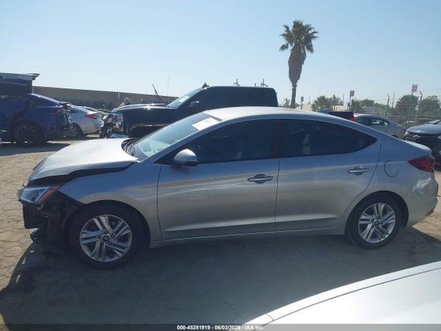 2020 Hyundai Elantra Sel მანქანა იყიდება აუქციონზე, vin: 5NPD84LF2LH571790, აუქციონის ნომერი: 45281919