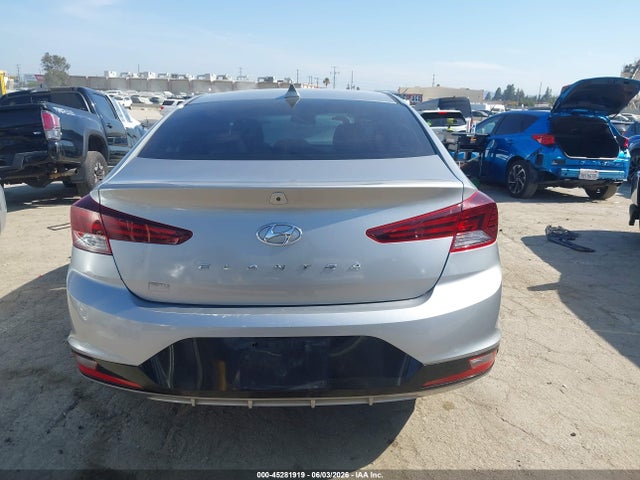 2020 Hyundai Elantra Sel მანქანა იყიდება აუქციონზე, vin: 5NPD84LF2LH571790, აუქციონის ნომერი: 45281919