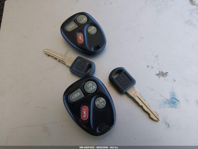 45281922 :رقم المزاد ، 1GKEK13R2YR116795 vin ، 2000 Gmc Yukon Denali مزاد بيع